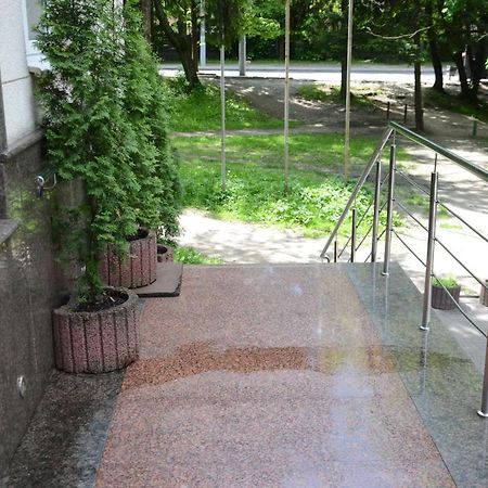 Burger Plus Inn Lviv Exteriör bild